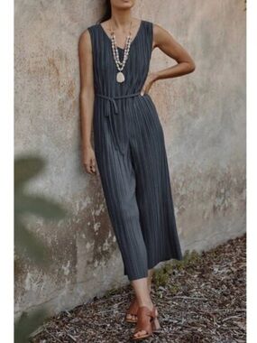 NWT Sz Medium J. Jill “Pure Jill” Elements Pleated Knit Jumpsuit